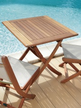 Table pliante carrée Sophie en eucalyptus Proloisirs