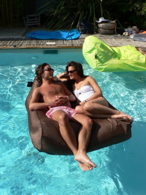 Pouf flottant - chocolat