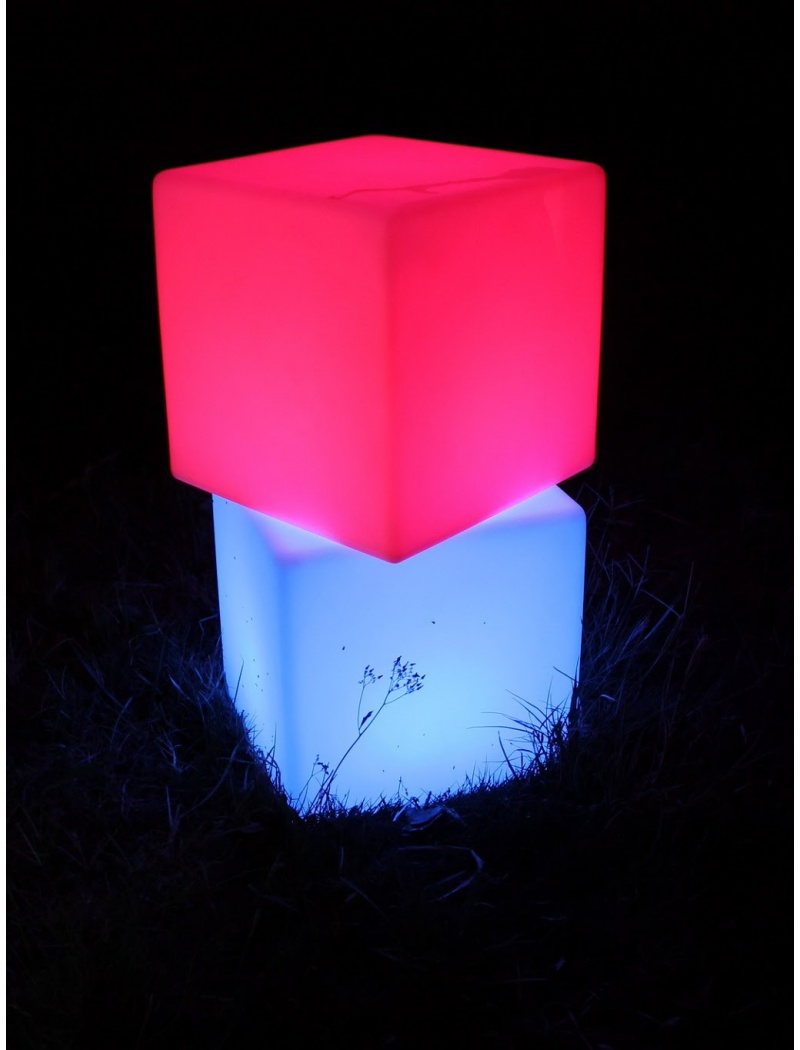 Decor Garden Cube lumineux étanche à LED 20cm (vendus par 4)