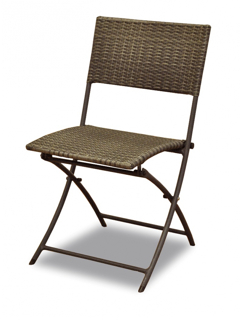 Bien choisir une chaise de jardin en résine tressée pas chère, conseils